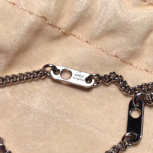 LV FLUO CHARM NECKLACE - Picture 7 of 7